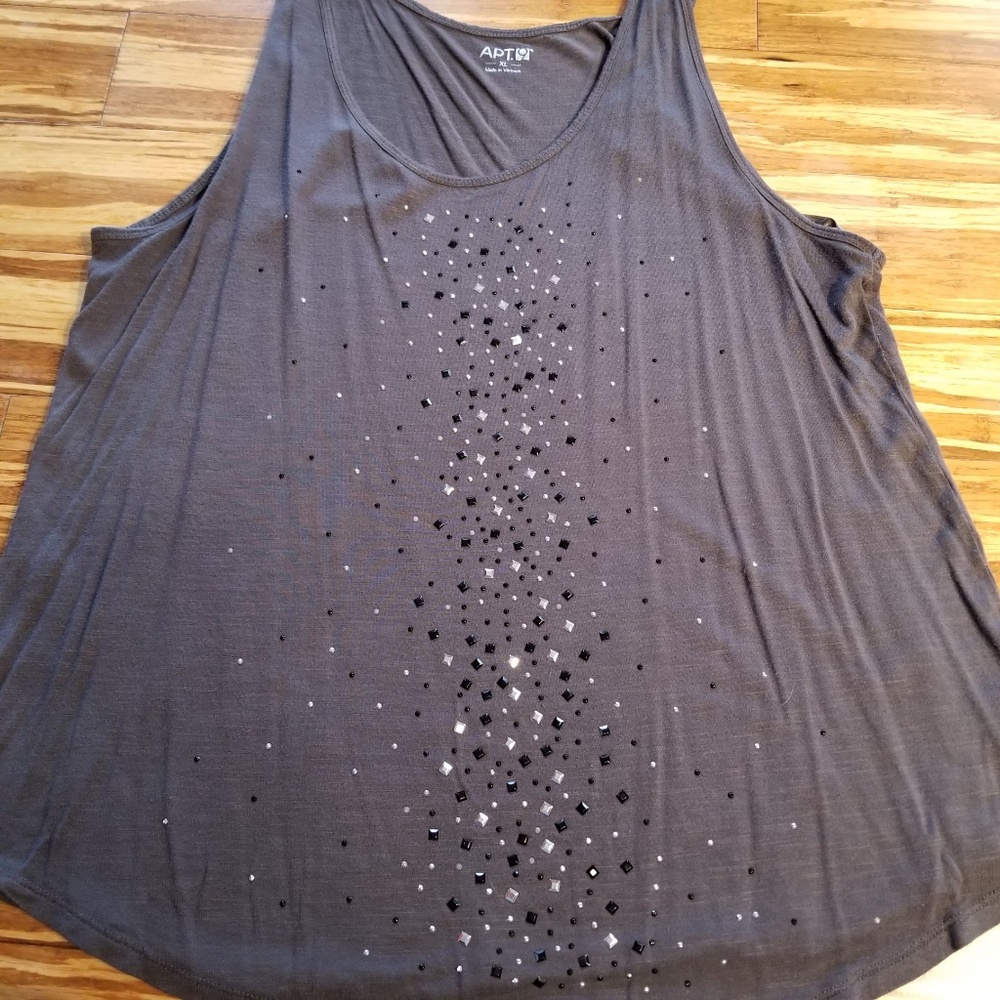 Apt 9 XL Tank